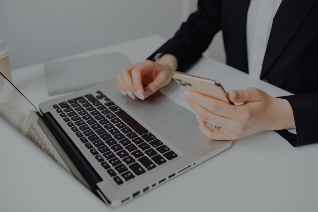 Herramientas digitales para simplificar los legajos bancarios
